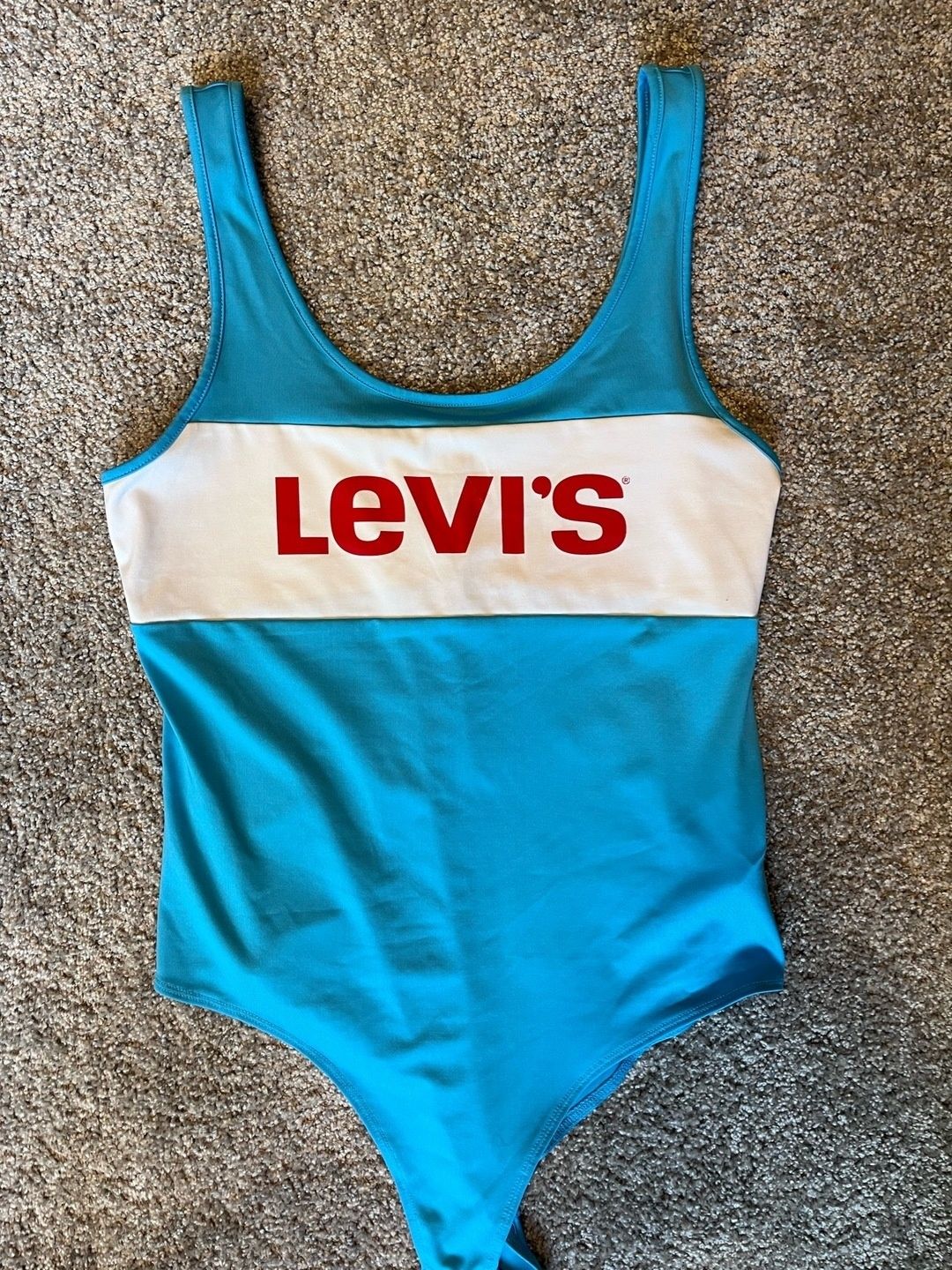 Levi’s top