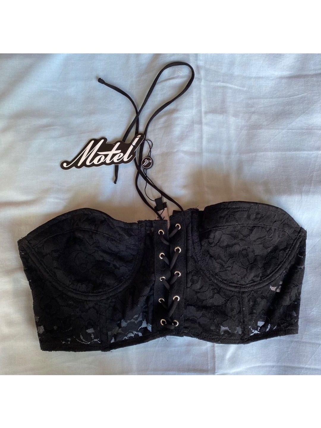 Motel rocks top