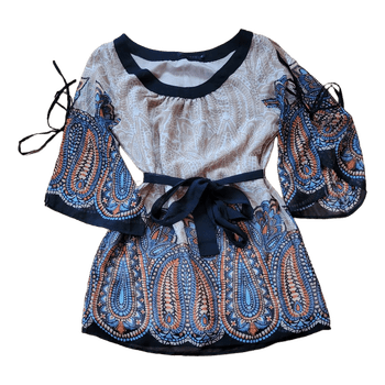 Seppala Woman paisley blouse