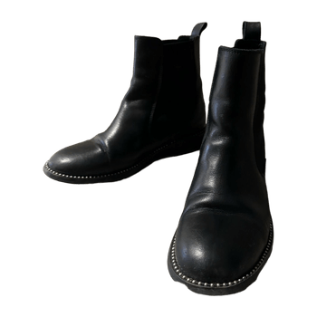 Ril’s boots