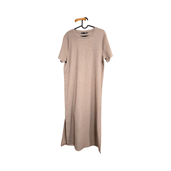 Vaaleanbeige mekko