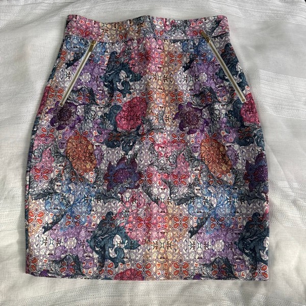 H&M rakstu svārki