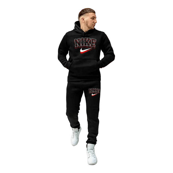 Juodas Nike sportinis kostiumas