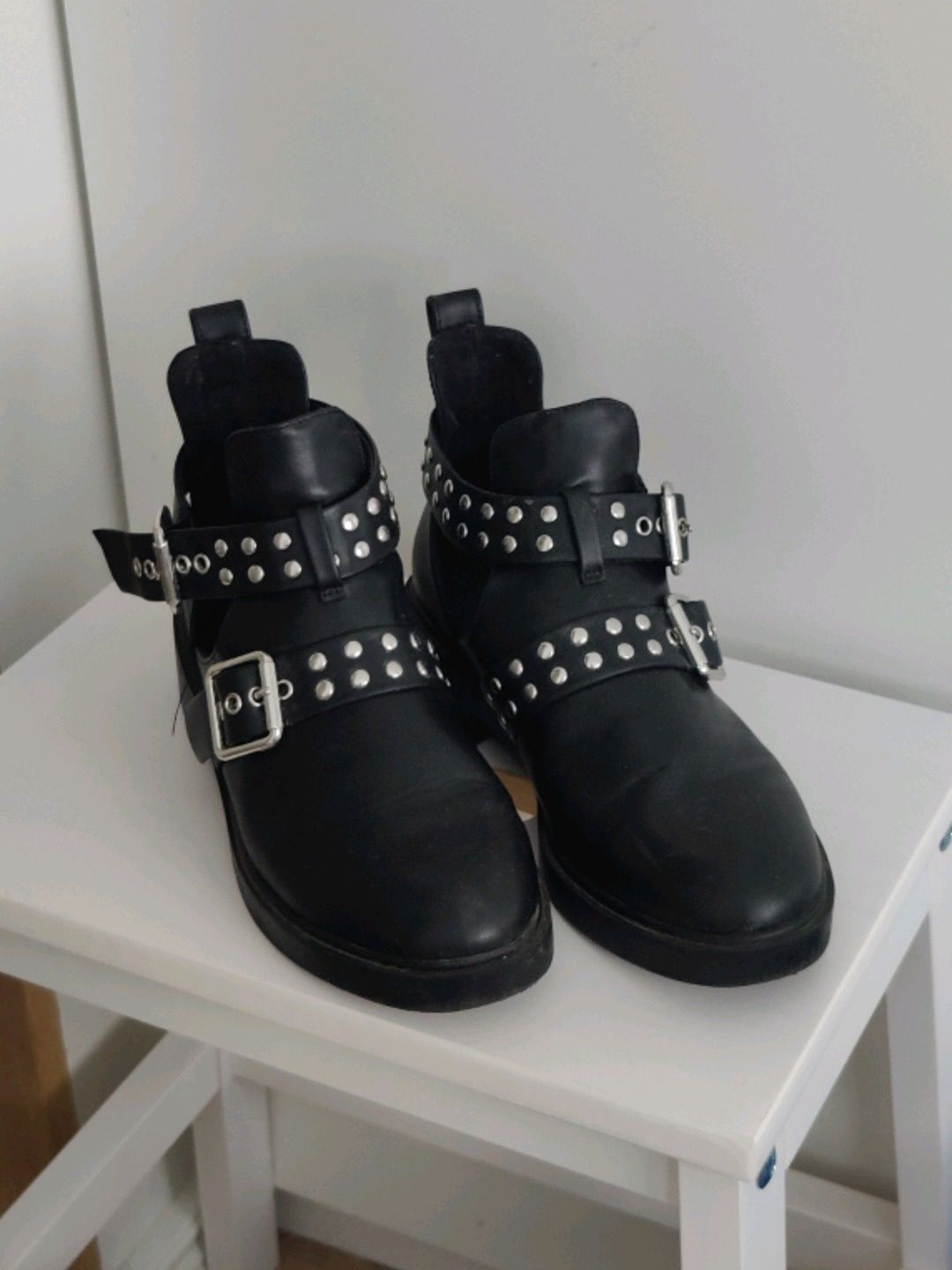 Divided by h&m boots