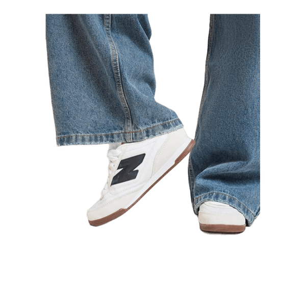 Hvide New Balance sneakers