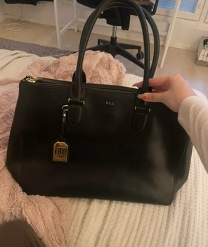 Lauren Ralph Lauren nahkalaukku
