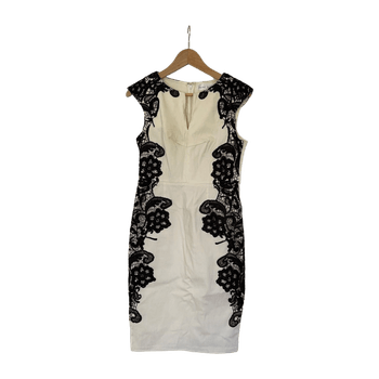 Paper dolls dress