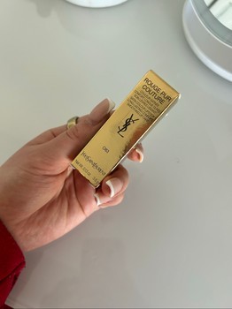YSL huulipuna