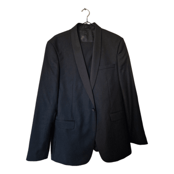 Black  suit