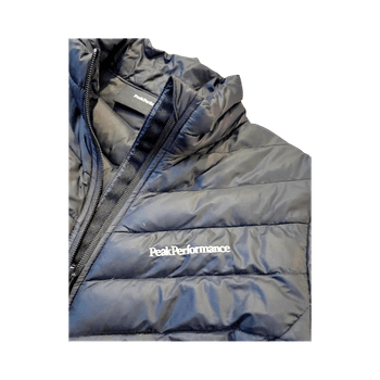 Musta Peak Performance kevytuntuvatakki