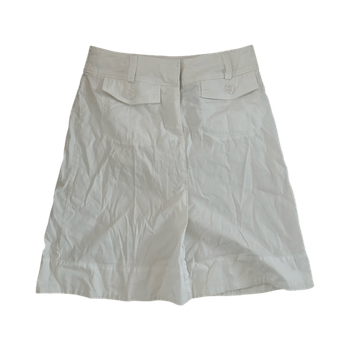 White button-back skirt