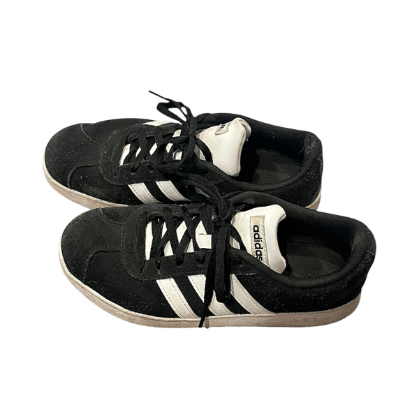 Adidas tennarit
