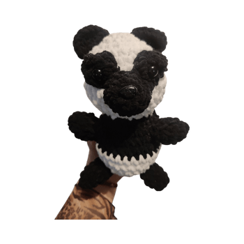 Virkattu panda pehmolelu