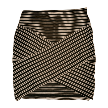 Pieces skirt