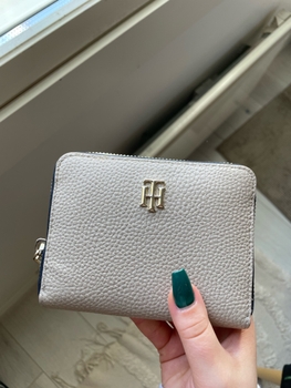 Tommy Hilfiger lompakko