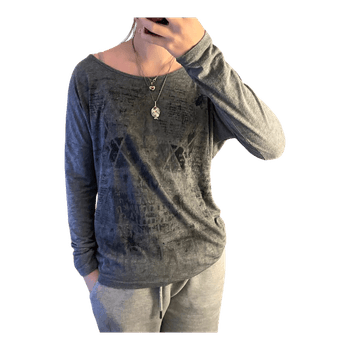 Gray graphic long sleeve