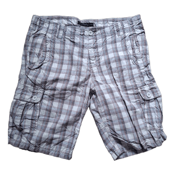 Ruudulliset shortsit