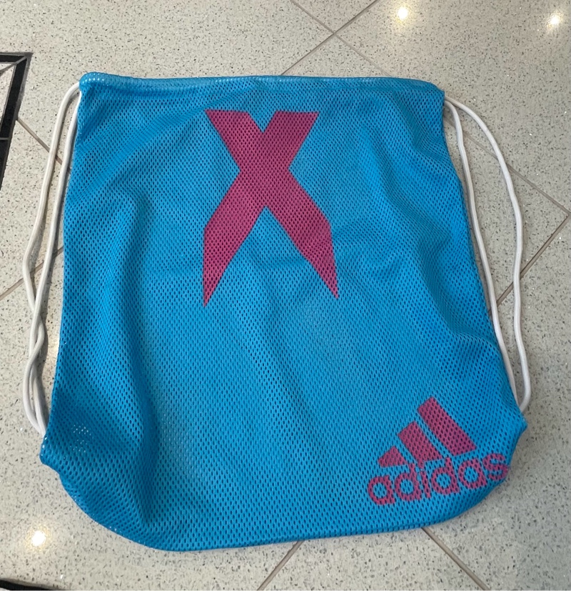 Adidas treenikassi/ reppu