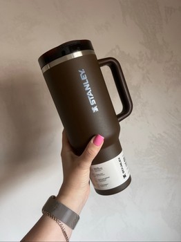 Brown Stanley tumbler 1.18l very nice color