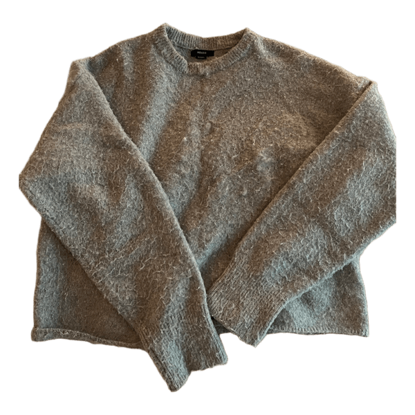 Grey knit jumper