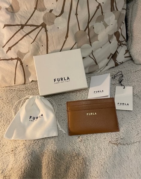 New Furla Gardenia card holder