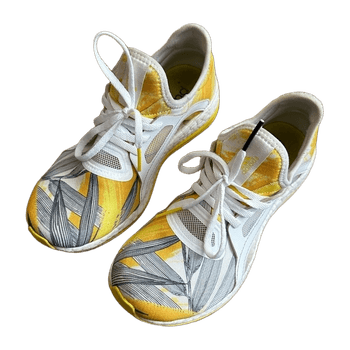 Adidas sports shoes