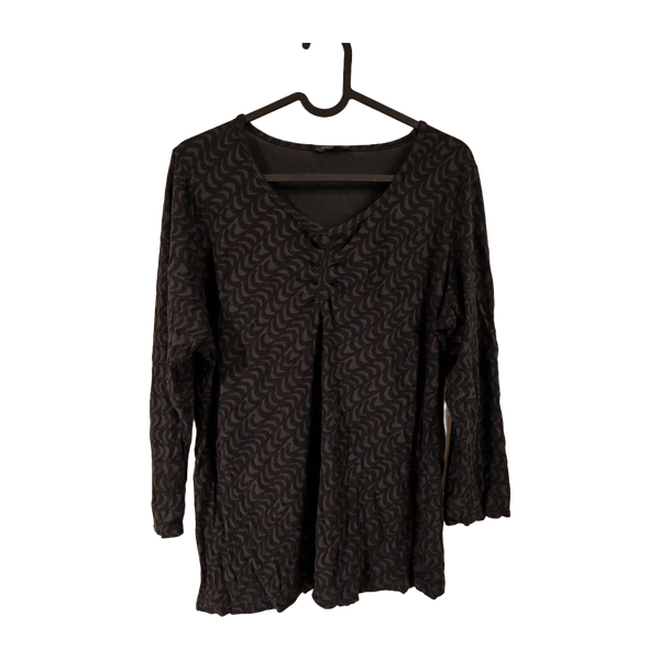 Long-sleeve top