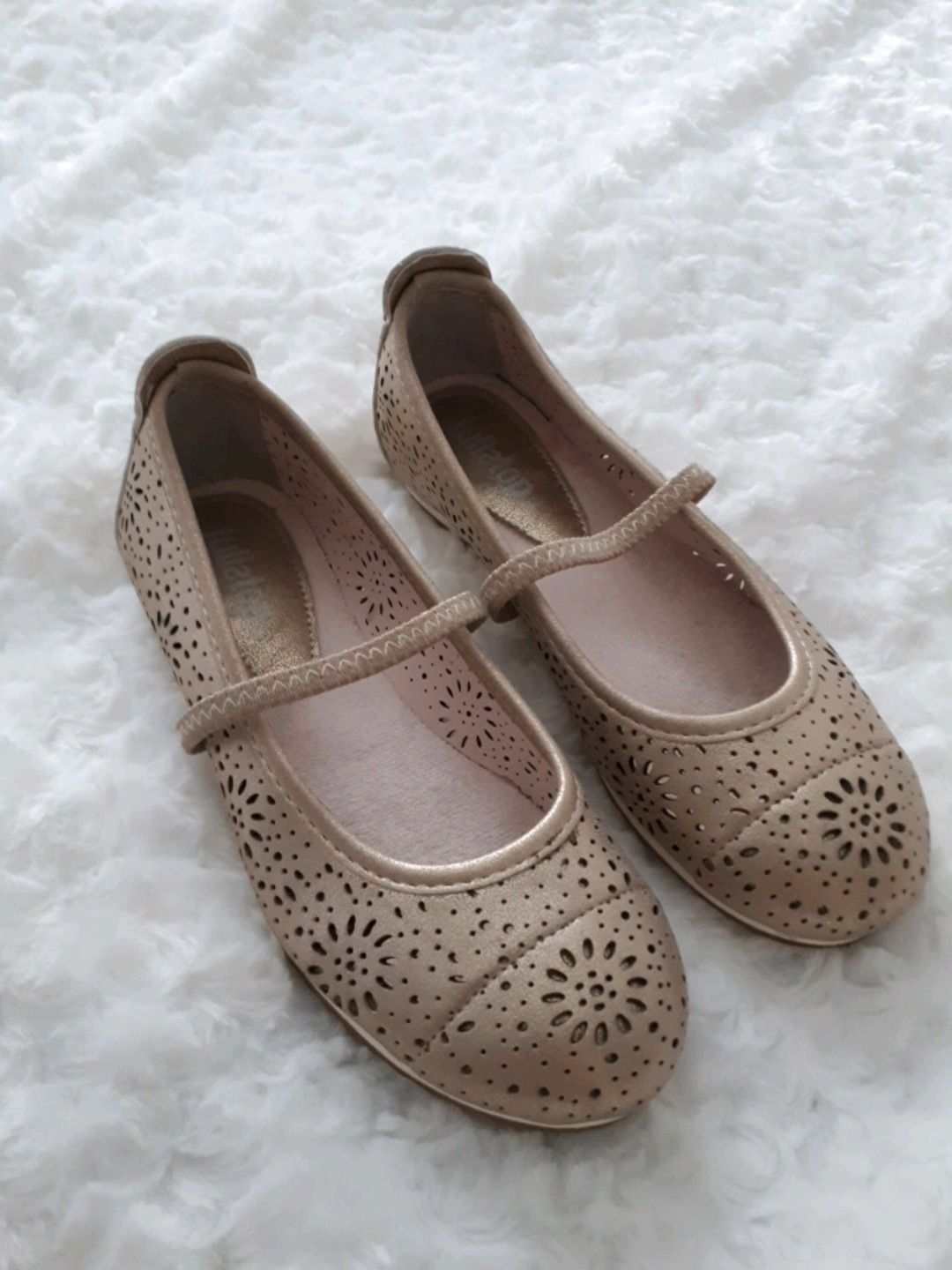 Fullstop kids' shoes