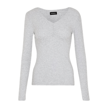 Light grey long-sleeve shirt