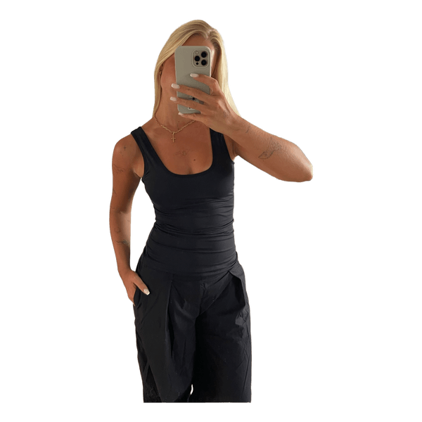 Black tank top