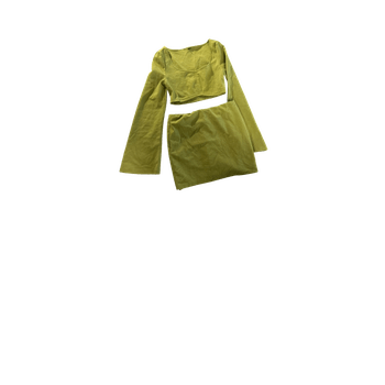 Vihreä crop-top ja hame