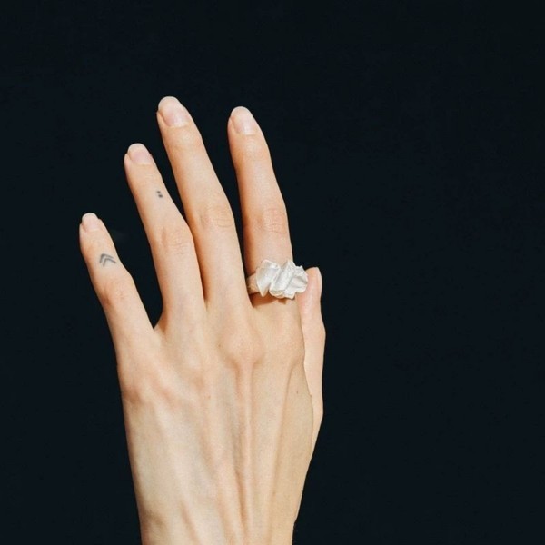 Sculptural Wave / Ribbon Statement Ring
