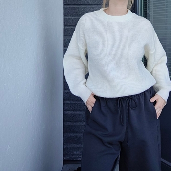 Valkea vintageneule