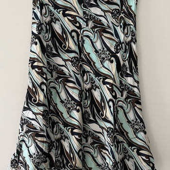 Patterned midi skirt