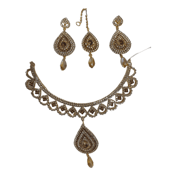 Gold tone jewellery set
