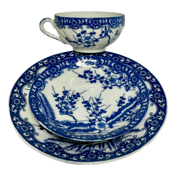 Blue floral porcelain set