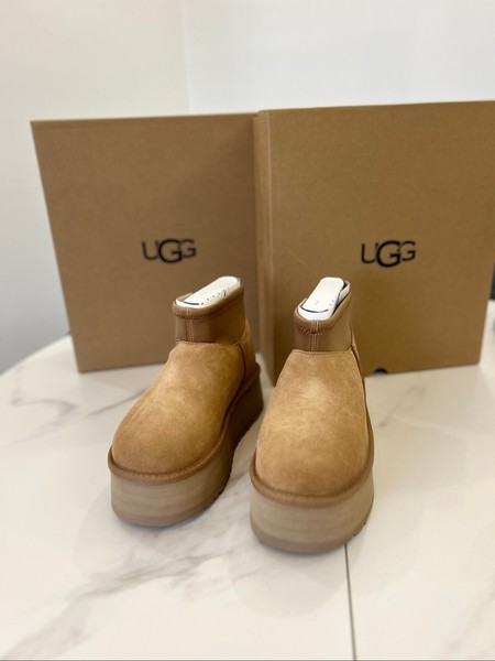 Ugg klasikiniai platforminiai batai