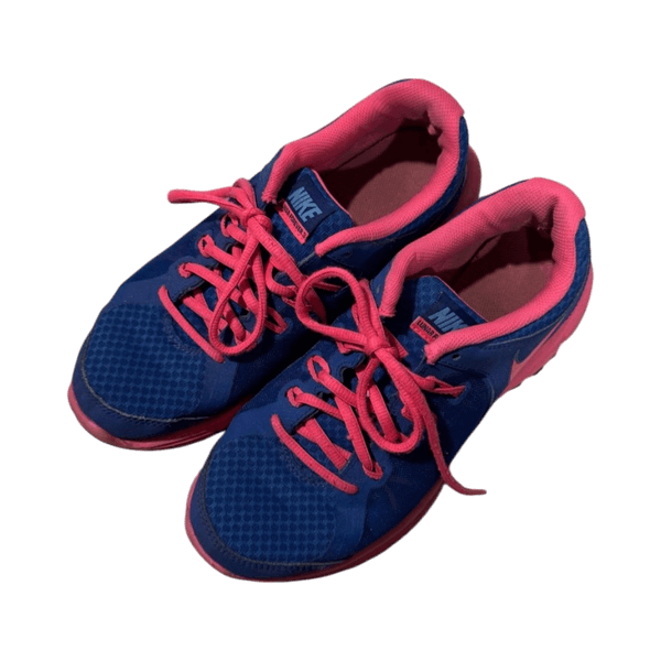 Nike tennarit