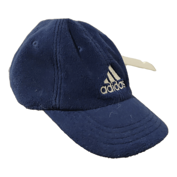 Sininen adidas lippalakki