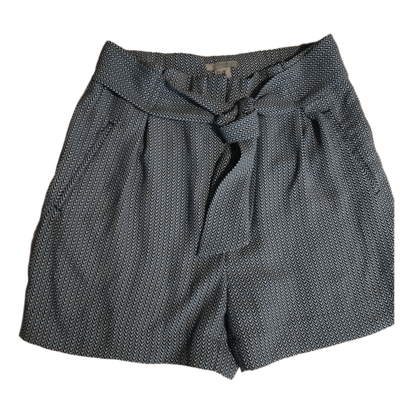 H&M kuvioidut shortsit
