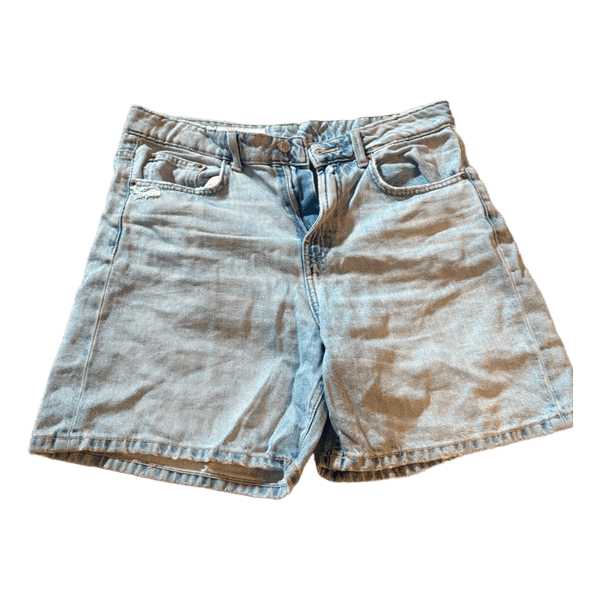 Lyseblå denimshorts