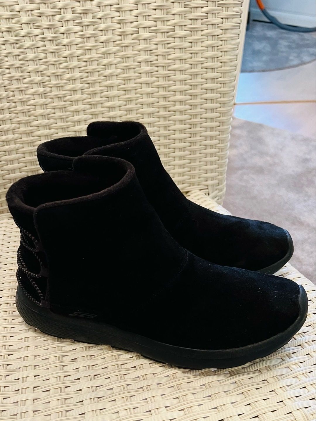 Skechers boots