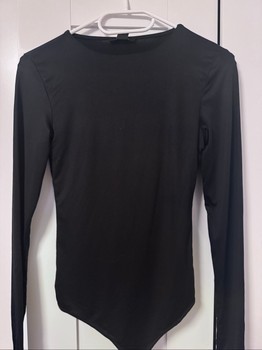 Schwarzer Amisu Body