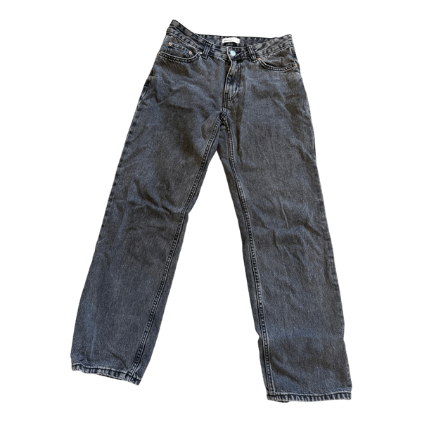Sort denim jeans