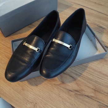 Vagabond loafers