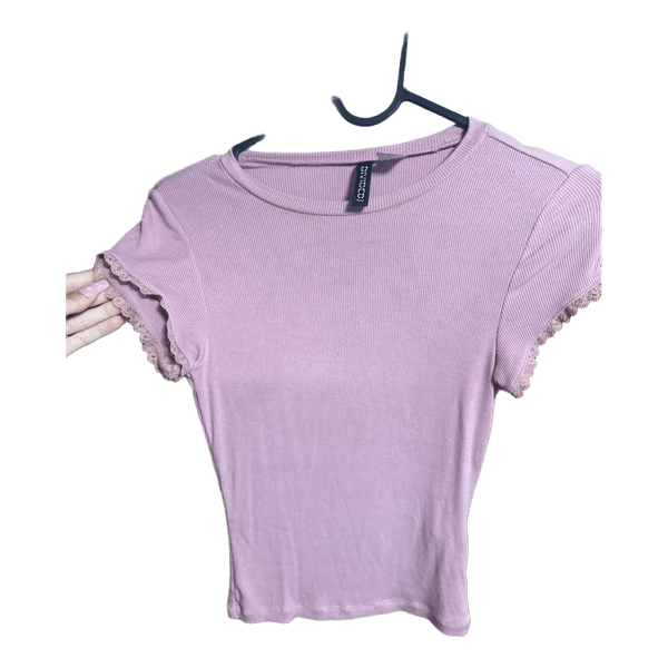 Pink ribbed lace trim t-shirt