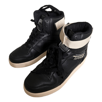 Mustat Superdry tennarit