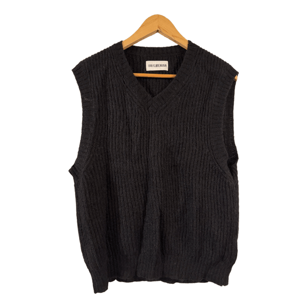 Sort strikvest fra Han Kjøbenhavn