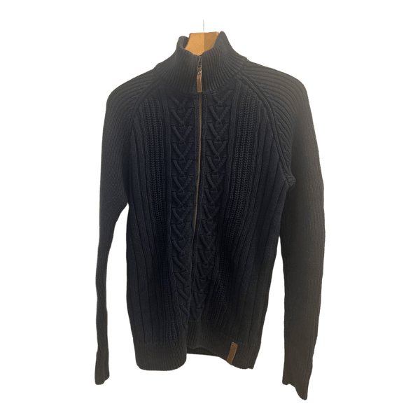 mens’ M sized Bodyguard knit cardigan