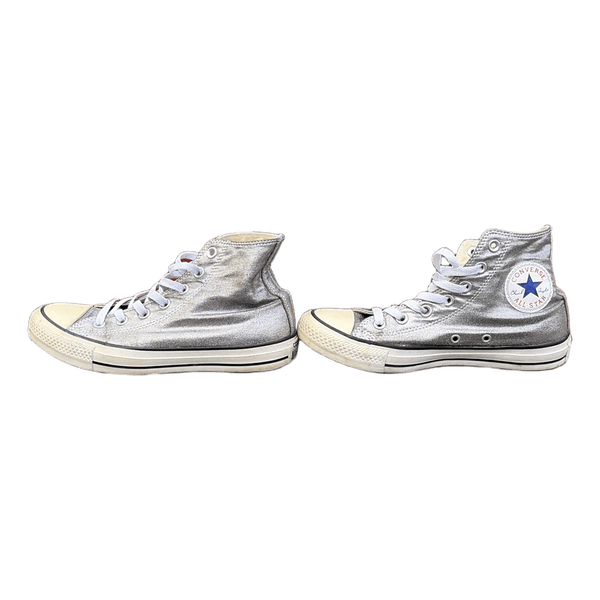 Hopeiset Converse-tennarit